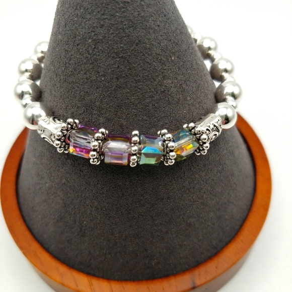 Austrian Crystal cube bracelet- Aurora borealis - Picture 1 of 2